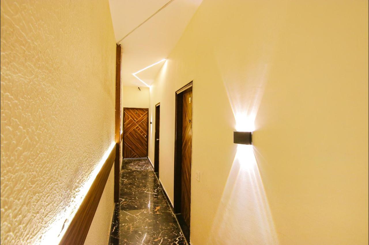 Fabhotel Palm Plaza Zirakpur Dış mekan fotoğraf